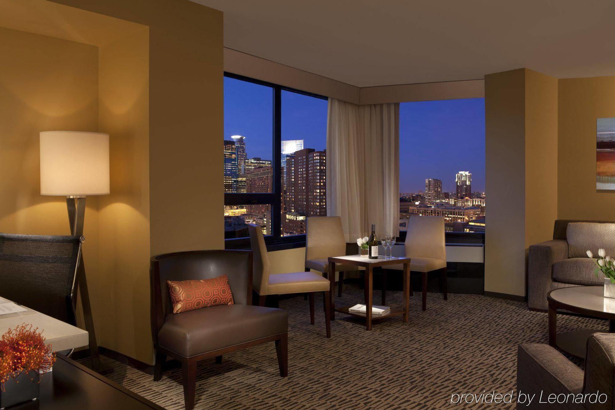 Sheraton Minneapolis Downtown Convention Center Zewnętrze zdjęcie